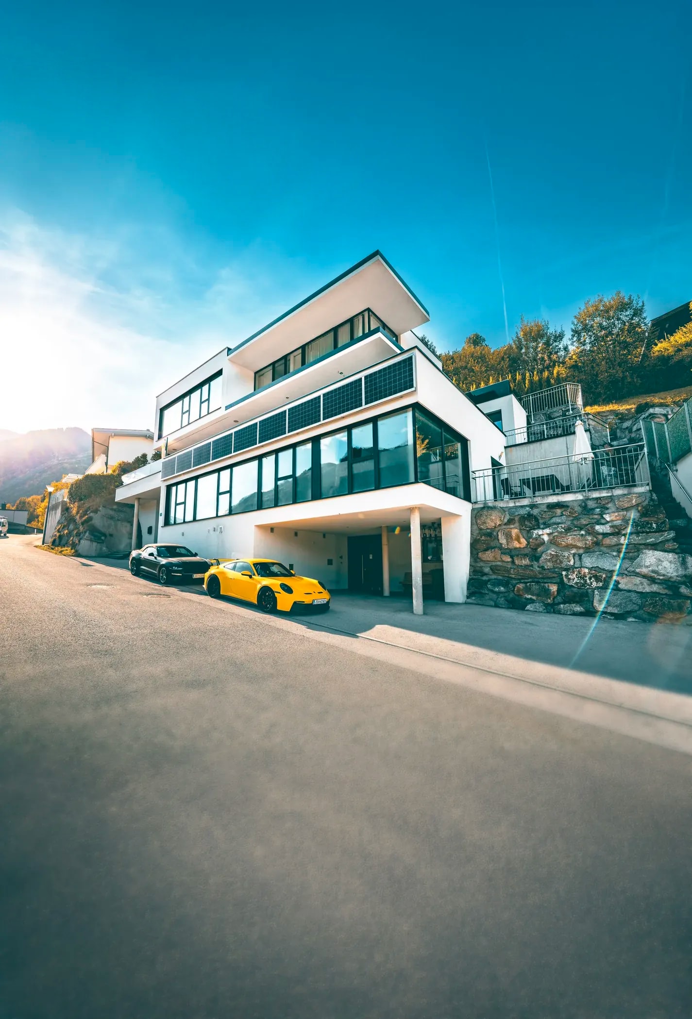 Real-Estate — Modern Exterior