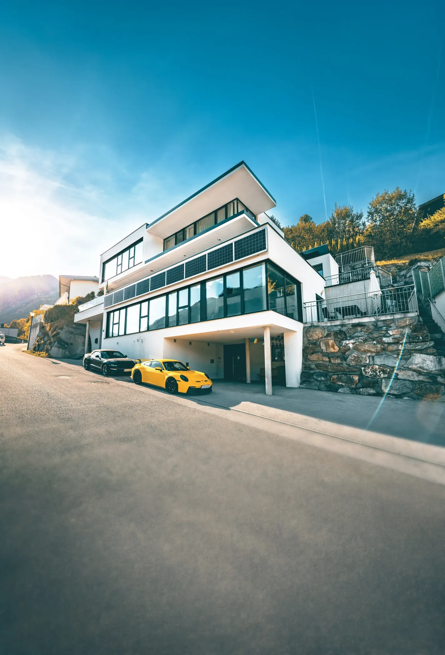 Real-Estate — Modern Exterior